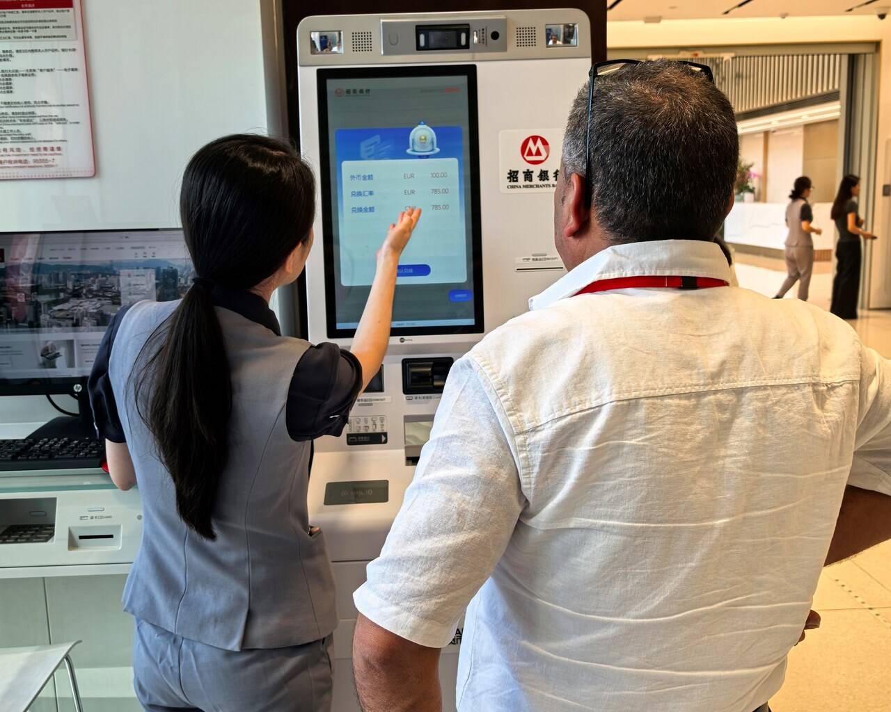 最新医保卡提取现金方法自助提款机方法分析(最方便真实的阿勒泰医疗保障卡怎么提取现金方法)